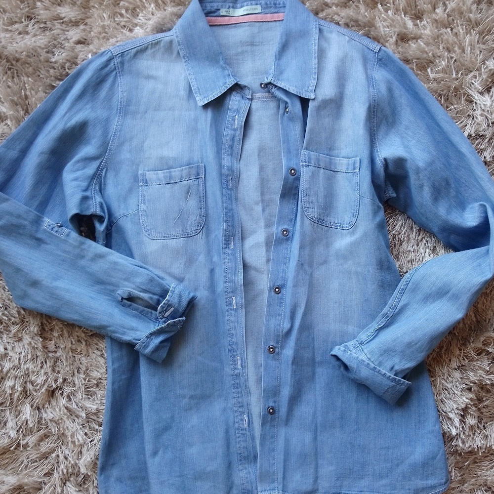 EUC Maurices Denim Long Sleeve Shirt - Picture 2 of 3